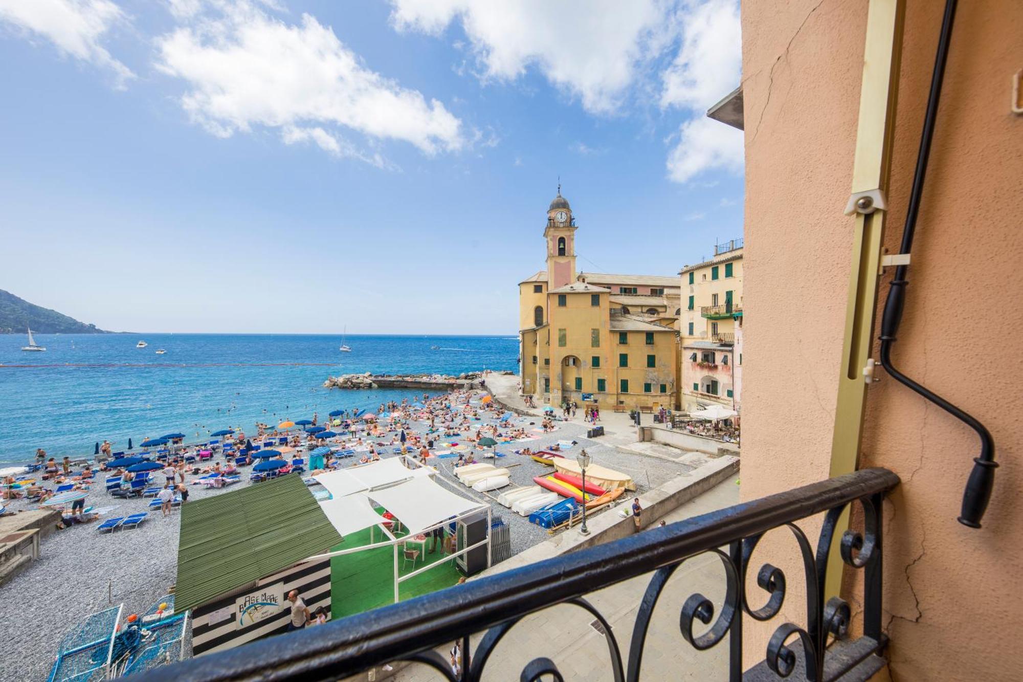 Casaviva Family Beachfront House In Camogli Extérieur photo