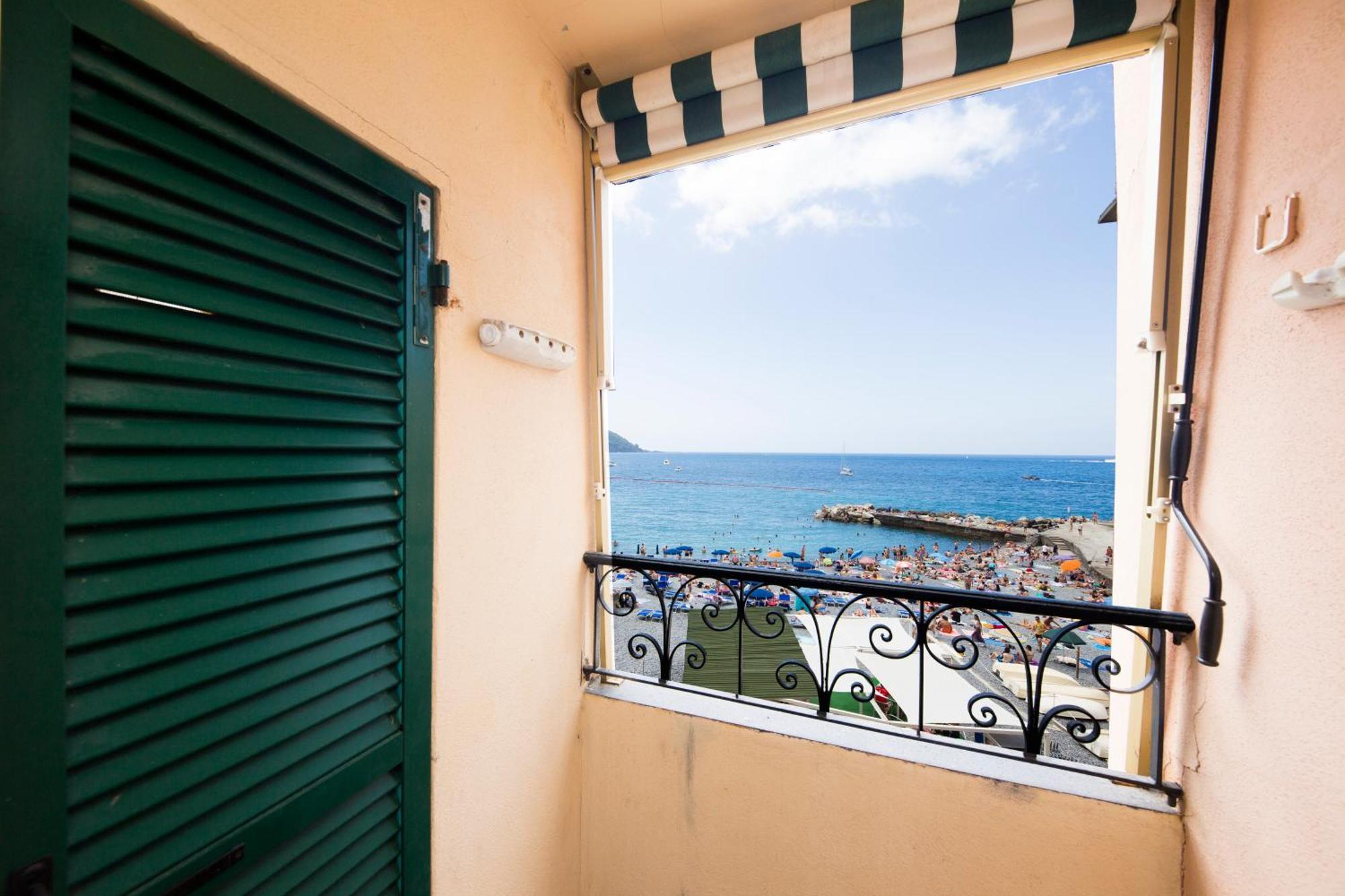Casaviva Family Beachfront House In Camogli Extérieur photo